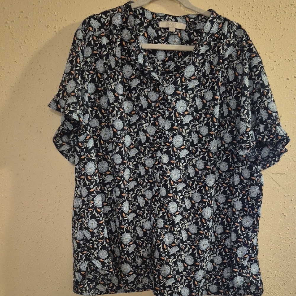 LOFT Black and White Floral Blouse